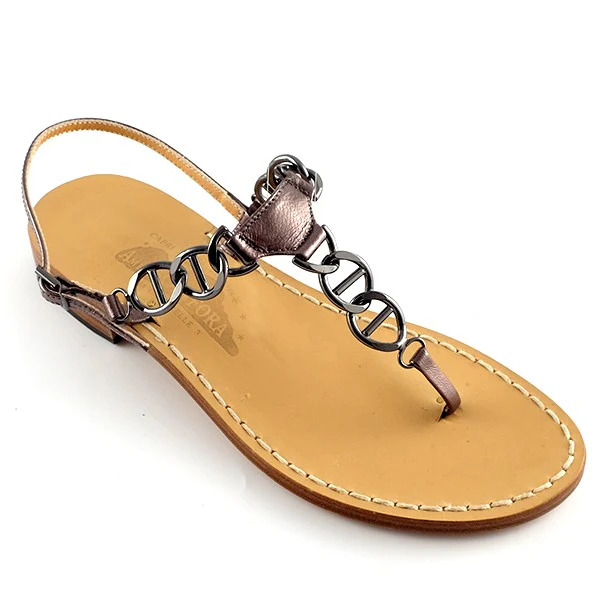 Caroline - Image 12